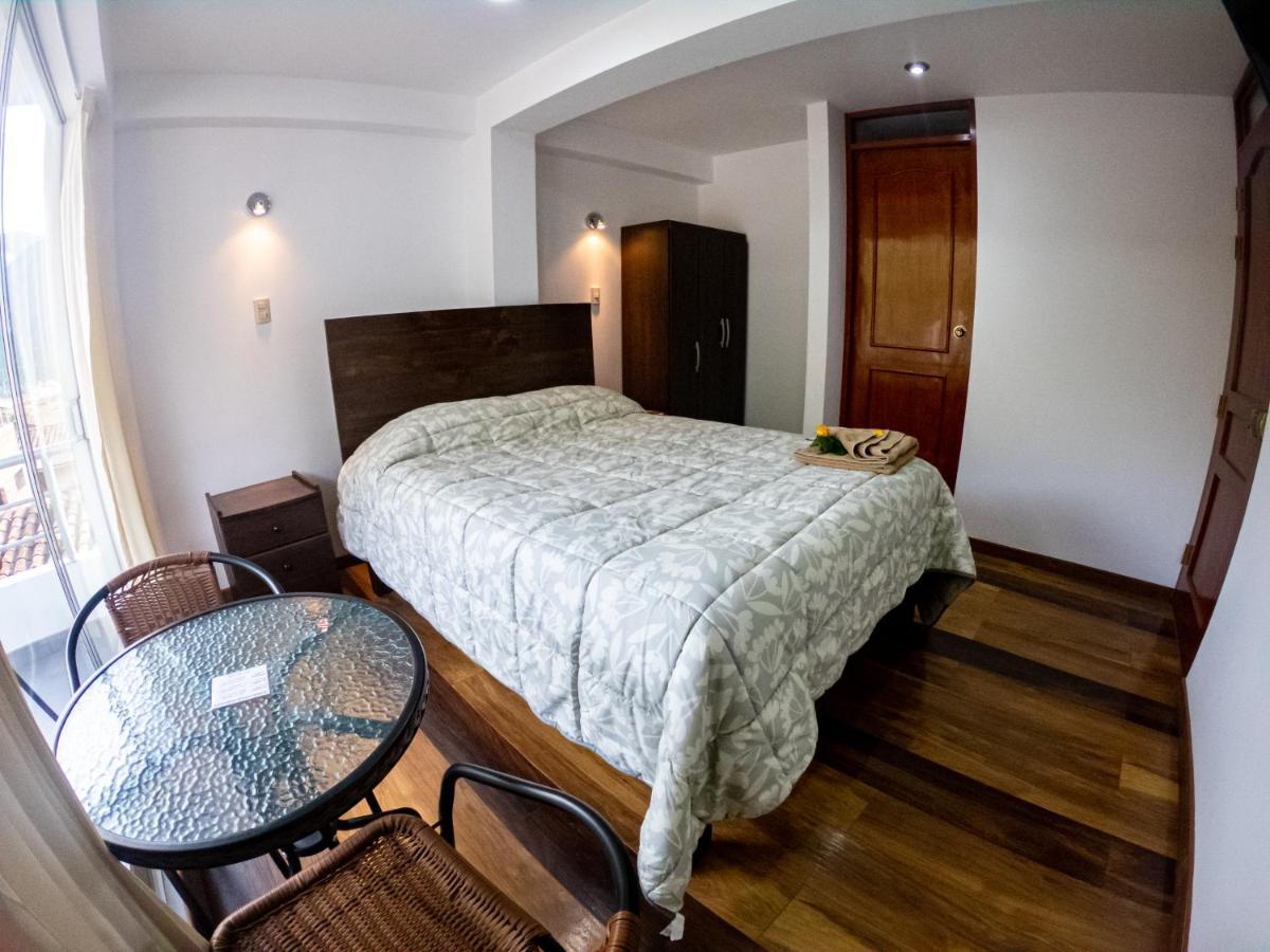 Hotel Los Laureles Calca Exterior foto