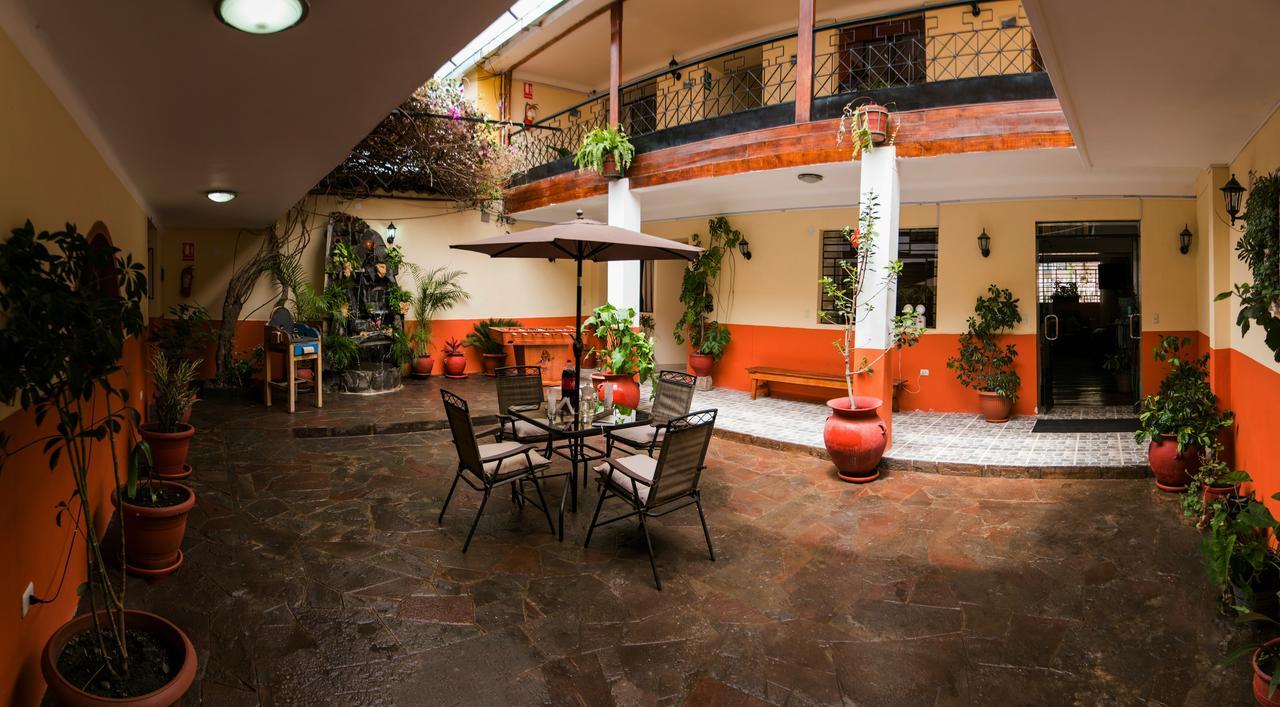 Hotel Los Laureles Calca Exterior foto